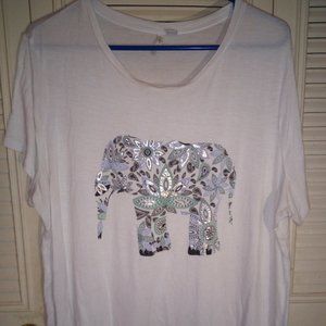 Cato size 18/20W Elephant tee EUC